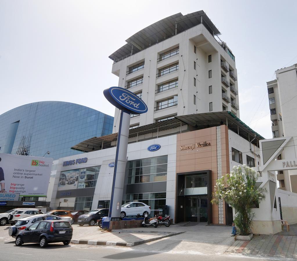 Hotel Shreeji Vatika Surat Zewnętrze zdjęcie